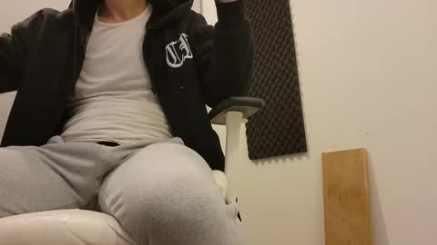 Snapshot of dominance chatting on November 30, 2:10 pm Master Dominance online show from November 30, 2:10 pm