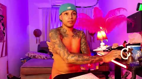 Snapshot of dominant_gay_xxx chatting on November 17, 7:58 am jjhoy online show from November 17, 7:58 am