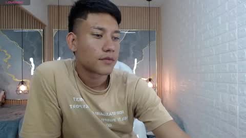 domi online show from March 23, 11:53 pm