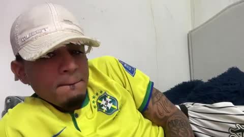 Snapshot of dominic_brand chatting on September 20, 1:39 am Brandon online show from September 20, 1:39 am