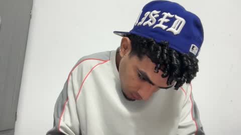 Snapshot of dominic_brand chatting on September 26, 1:09 am Brandon online show from September 26, 1:09 am