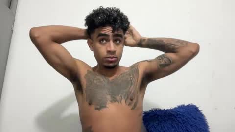 Snapshot of dominic_brand chatting on October 6, 1:25 am Brandon online show from October 6, 1:25 am