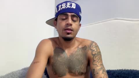 Snapshot of dominic_brand chatting on November 7, 8:58 am Brandon online show from November 7, 8:58 am