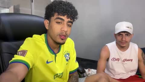 Snapshot of dominic_brand chatting on December 21, 6:20 am Brandon online show from December 21, 6:20 am