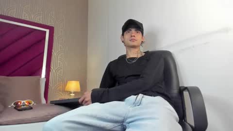 Dominic foox online show from March 13, 4:02 pm