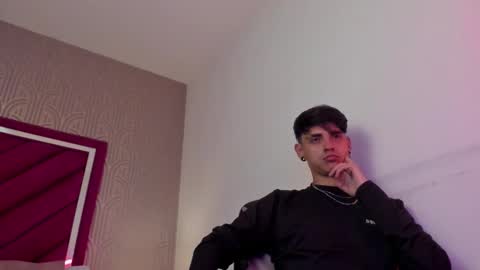 Dominic foox online show from March 19, 7:07 pm