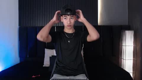 Dominic online show from March 20, 11:20 pm