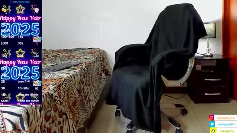 SANTI  independent model online show from January 7, 1:08 am