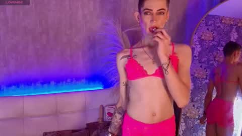 Snapshot of dominic_thailor chatting on February 24, 3:10 pm Dominic online show from February 24, 3:10 pm