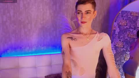 Snapshot of dominic_thailor chatting on February 27, 9:59 pm Dominic online show from February 27, 9:59 pm