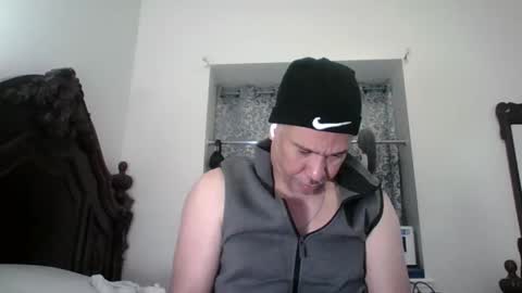 luis online show from May 18, 10:59 pm