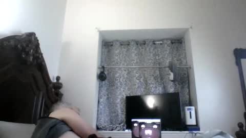 luis online show from May 19, 1:56 am