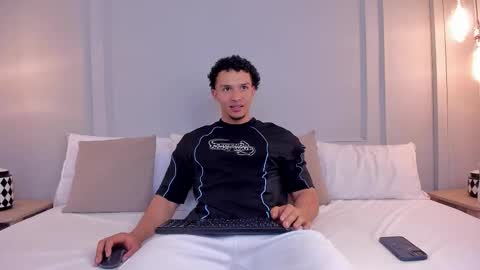 Dominick Star online show from December 19, 4:52 am