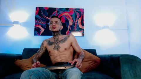 Dominic online show from April 1, 11:57 pm