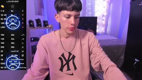Snapshot of dominicprince chatting on December 3, 12:49 pm DOMINIC PRINCE online show from December 3, 12:49 pm