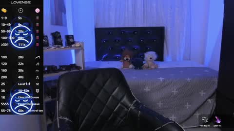 Snapshot of dominicprince chatting on December 5, 7:05 am DOMINIC PRINCE online show from December 5, 7:05 am