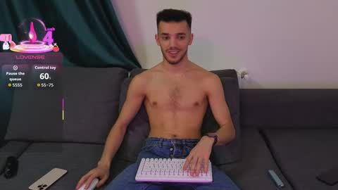 dominicvalente online show from December 18, 5:52 pm