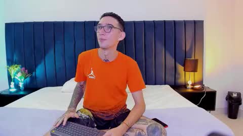 Snapshot of dominik_thompson777 chatting on September 20, 4:13 am dominik_thompson777 online show from September 20, 4:13 am