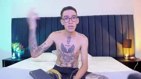 Snapshot of dominik_thompson777 chatting on September 21, 7:26 pm dominik_thompson777 online show from September 21, 7:26 pm