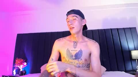 Snapshot of dominik_thompson777 chatting on September 25, 6:06 am dominik_thompson777 online show from September 25, 6:06 am