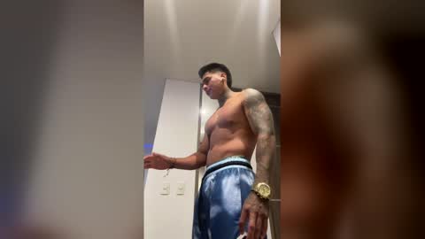 Only fans Ronnie col---InstaRonniecolleman  online show from March 7, 1:24 am