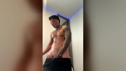 Only fans Ronnie col---InstaRonniecolleman  online show from May 3, 2:01 pm
