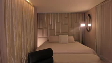 Dominique online show from September 27, 9:42 pm