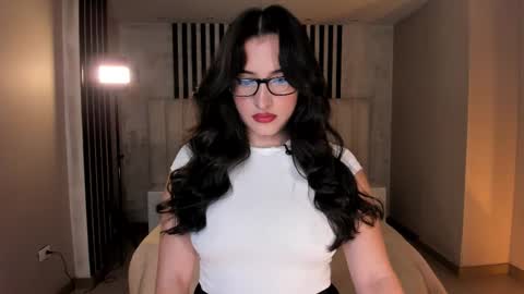 Dominique online show from September 28, 6:46 pm