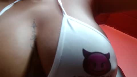  D O M I N K  online show from March 10, 9:36 am