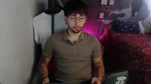 dominus_kane online show from November 8, 3:01 pm