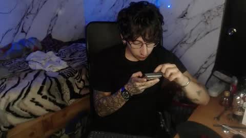 dominus_kane online show from January 18, 11:52 pm