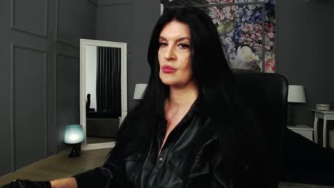 Snapshot of dommelisa chatting on December 15, 1:46 am Dom Melisa online show from December 15, 1:46 am