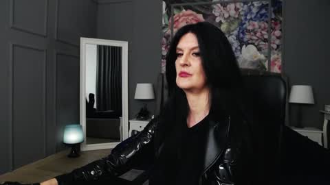Snapshot of dommelisa chatting on January 13, 8:37 pm Dom Melisa online show from January 13, 8:37 pm