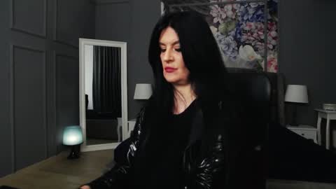 Snapshot of dommelisa chatting on February 20, 11:54 pm Dom Melisa online show from February 20, 11:54 pm