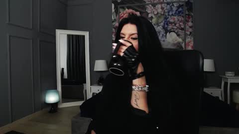 Snapshot of dommelisa chatting on March 7, 1:20 am Dom Melisa online show from March 7, 1:20 am