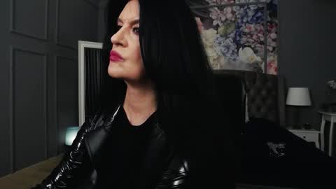 Snapshot of dommelisa chatting on September 13, 5:24 pm Dom Melisa online show from September 13, 5:24 pm