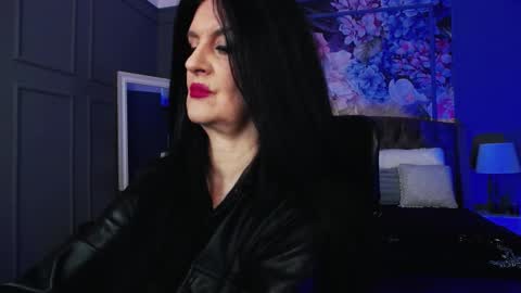 Snapshot of dommelisa chatting on March 21, 10:02 pm Dom Melisa online show from March 21, 10:02 pm