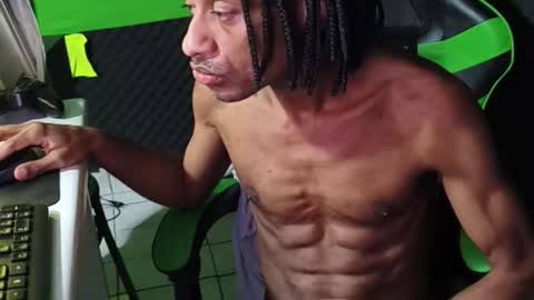 dondiego5511 online show from March 13, 12:39 am