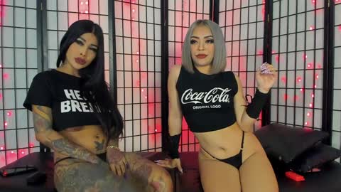 Snapshot of dongfatherproductions chatting on December 11, 1:15 am DongFatherProductions online show from December 11, 1:15 am