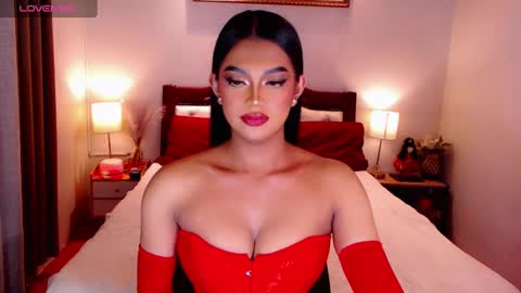 Snapshot of donia_maria chatting on December 8, 10:41 am donia_maria online show from December 8, 10:41 am