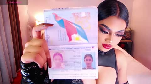 Snapshot of donia_maria chatting on December 13, 7:47 am donia_maria online show from December 13, 7:47 am