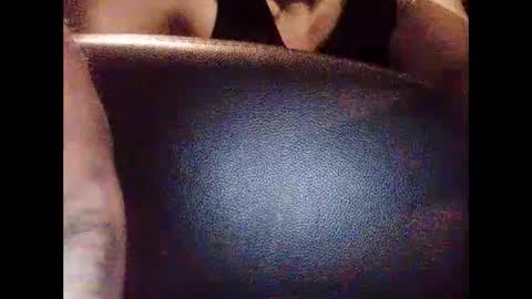 Snapshot of donkey99999 chatting on March 25, 7:31 pm donkey99999 online show from March 25, 7:31 pm