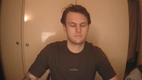 Papi online show from March 26, 9:31 pm