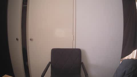 Papi online show from April 1, 1:41 pm