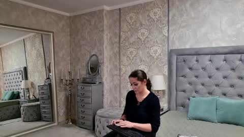 Snapshot of donna_klein chatting on March 5, 6:59 pm Donna online show from March 5, 6:59 pm