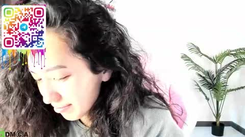 Snapshot of donnaa_drew chatting on September 11, 3:50 am Aura online show from September 11, 3:50 am