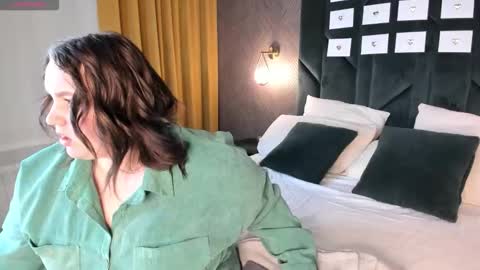 Snapshot of donnaa_june chatting on March 15, 9:37 am donnaa_june online show from March 15, 9:37 am