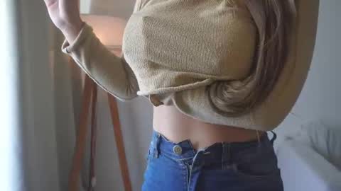 Donatella online show from October 29, 12:40 pm