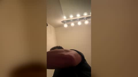 Snapshot of doodlez224472 chatting on December 23, 8:34 am doodlez224472 online show from December 23, 8:34 am