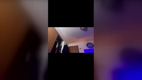 Snapshot of doodlez224472 chatting on February 18, 12:01 pm doodlez224472 online show from February 18, 12:01 pm